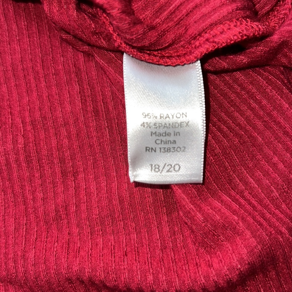Avenue Ribbed Top - Picture 6 of 7